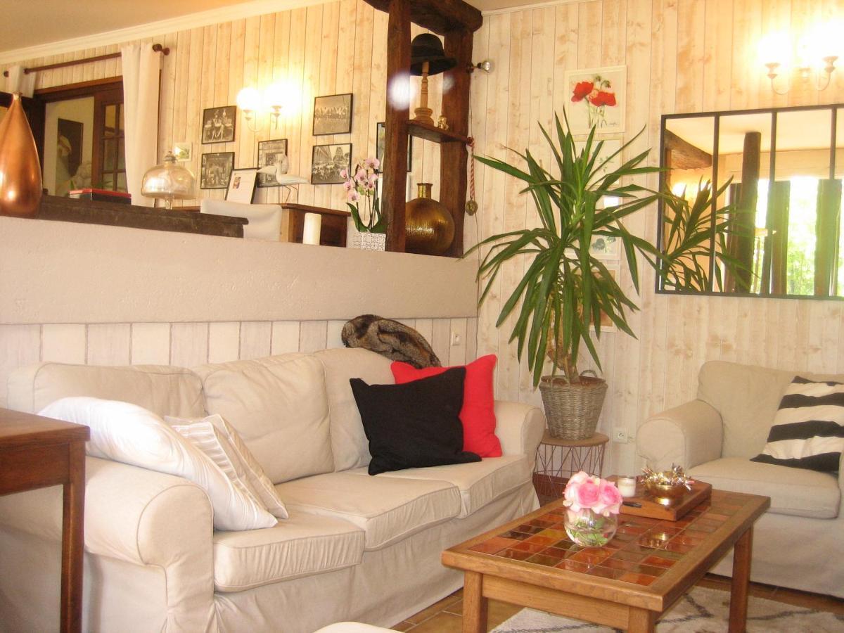 Bonneuil-Matours Les Pierres Blanches B&B 외부 사진