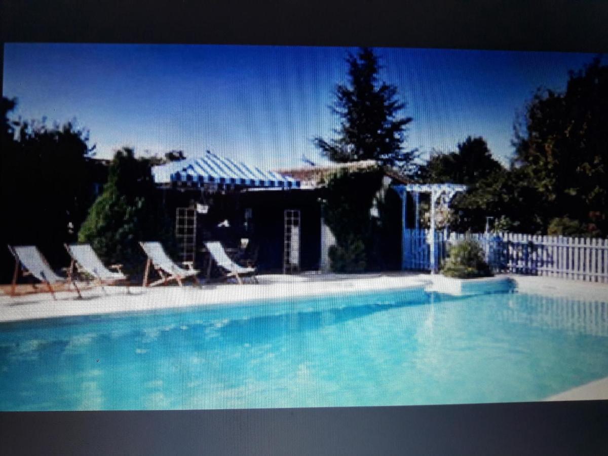 Bonneuil-Matours Les Pierres Blanches B&B 외부 사진